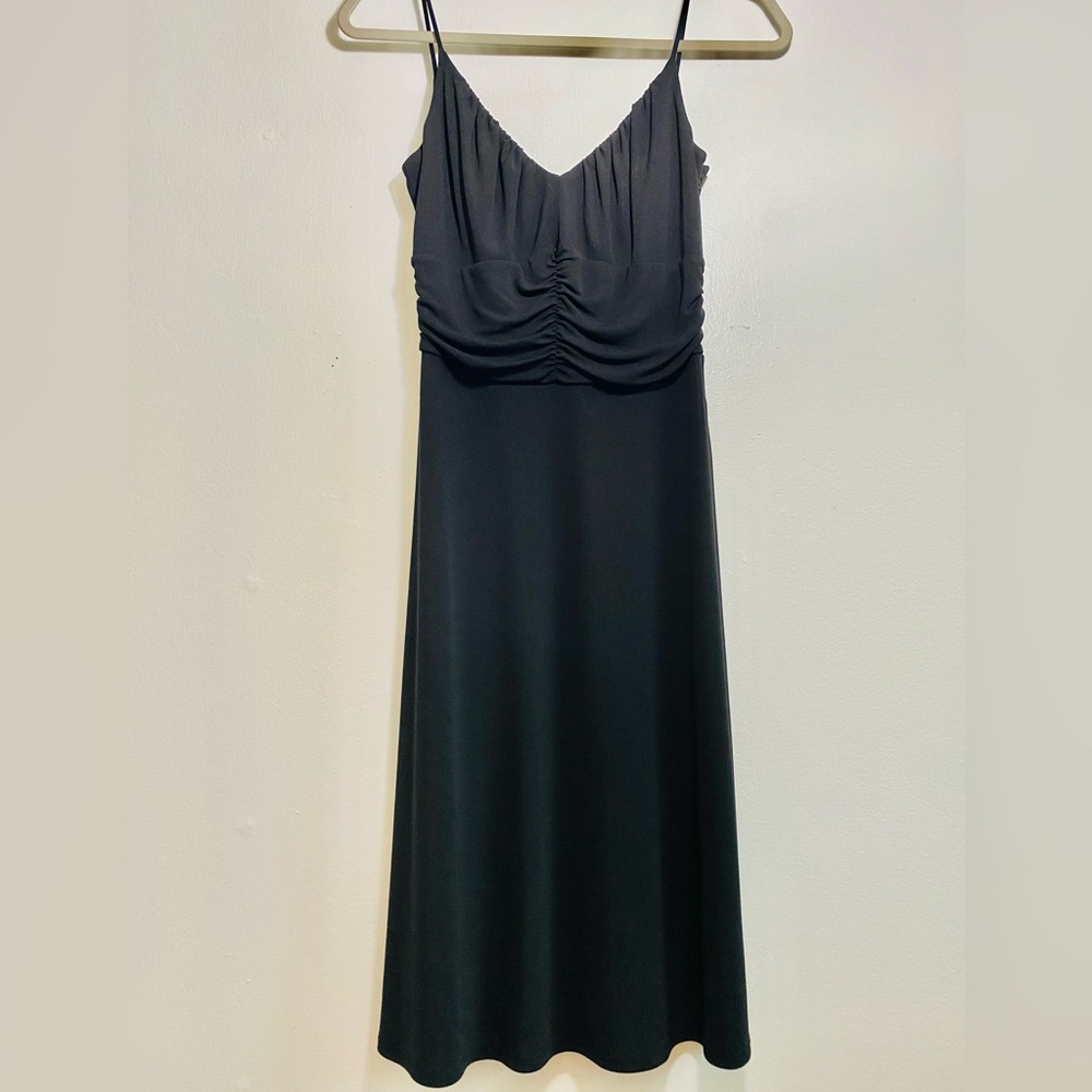Loft Slinky Ruched Midi Dress Black V neck front and back Size 2